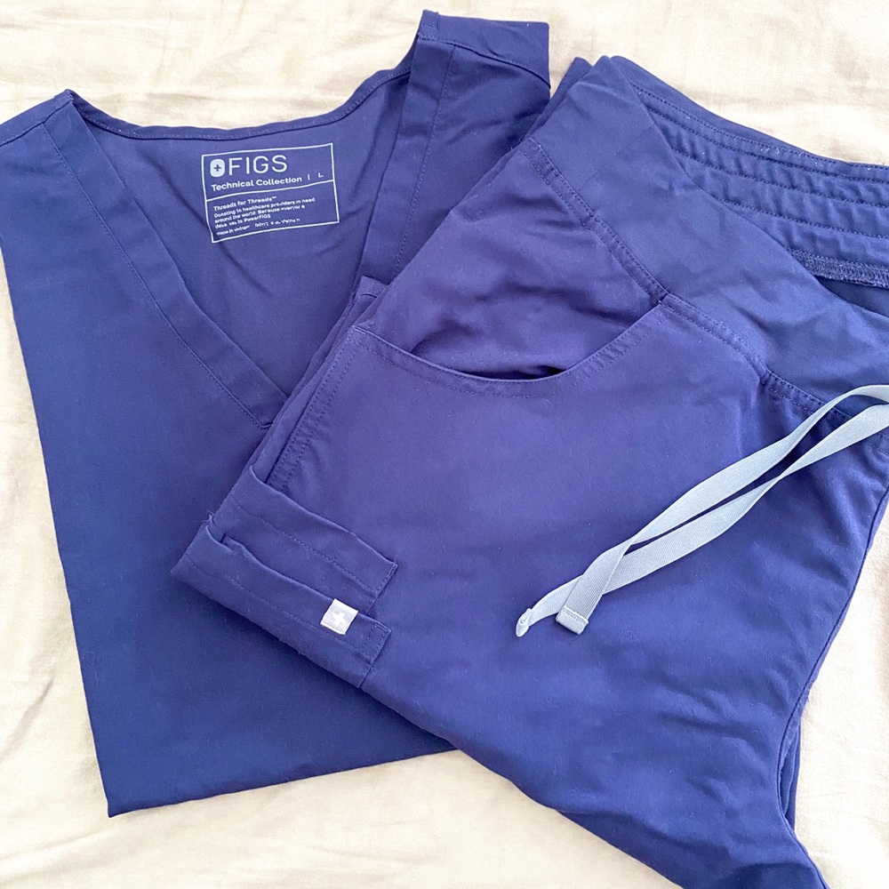 Figs Navy Scrubs Set